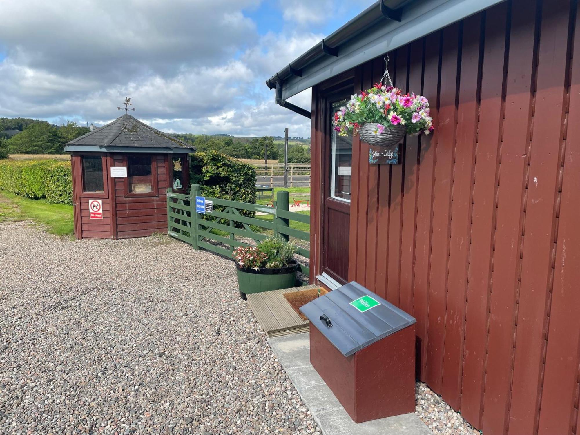 Wellsfield Farm Holiday Lodges スターリング エクステリア 写真